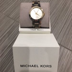 New Michael Kors Women’s watch